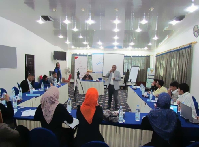 صحفيات بلاقيود تختتم دورة تدريبية حول إعداد المراسلين
