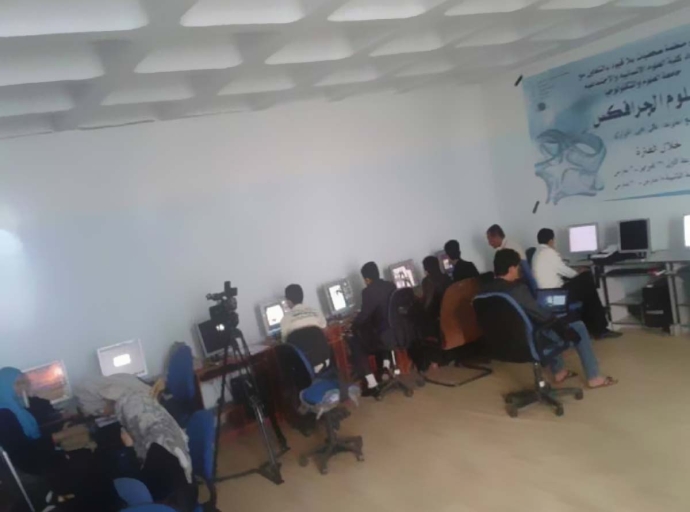 اختتام دبلوم الجرافيكس لـ23 مشاركا من طلاب الجامعة وعدد من النشطاء